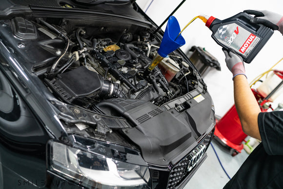 MOTUL 300V 5W30 5W40 Engine Oil Service Package: Audi A4 1.8TFSI B8